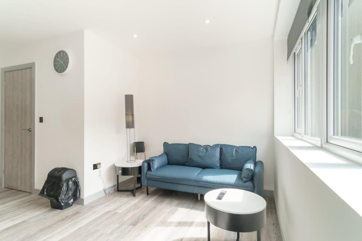 Modern 1 Bedroom Apartment In Preston Centre Exterior foto