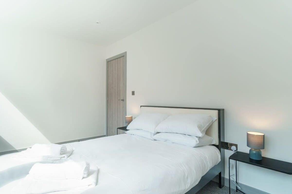 Modern 1 Bedroom Apartment In Preston Centre Exterior foto